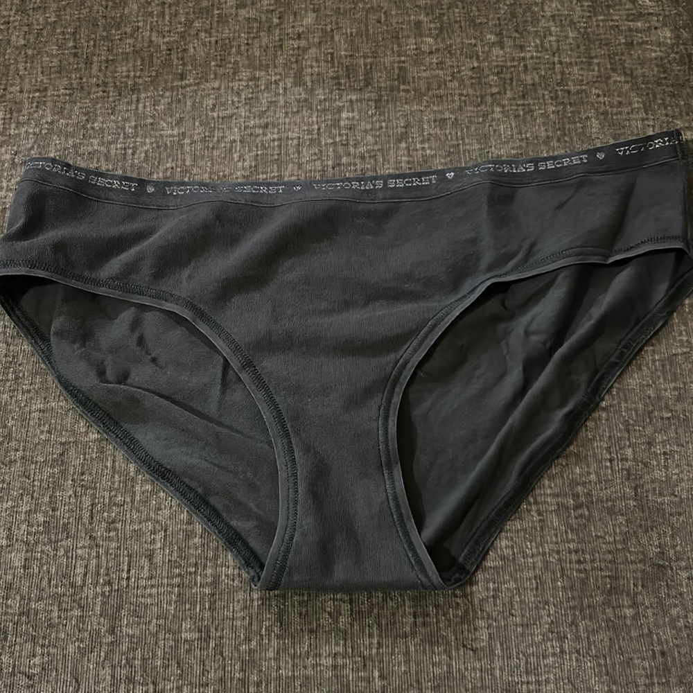 Victoria’s Secret Hiphugger Hipster Size Medium